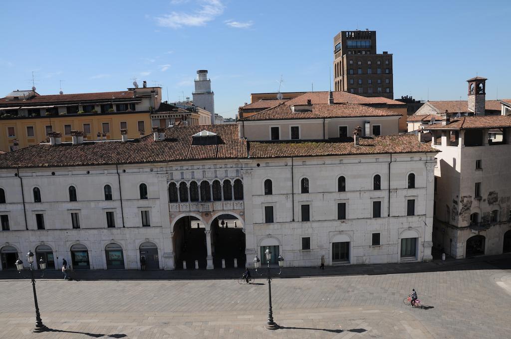 Camera Con Vista Brescia Chambre photo